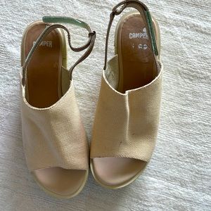 Sandal
